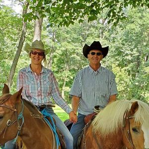 Meet your Posher, Carey